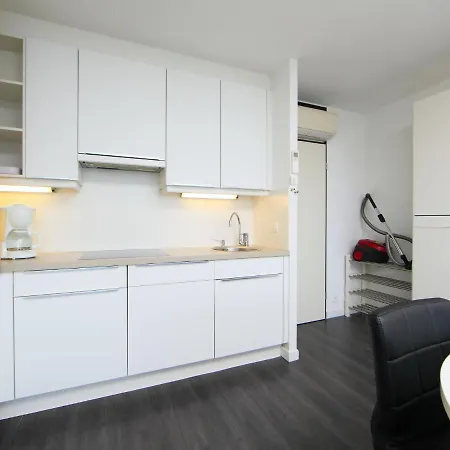 Studio Met Garage By Interhome