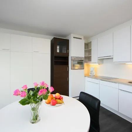 Studio Met Garage Appartement